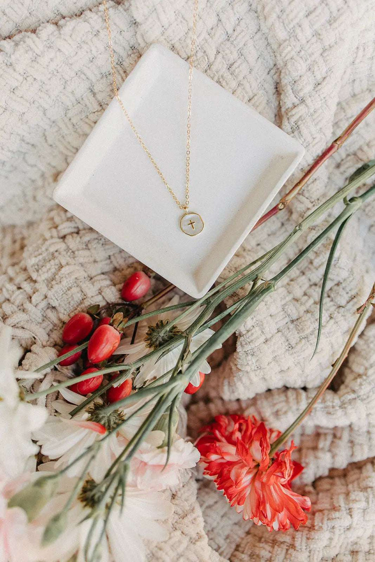 Haven White Coin Cross Necklace – Tarnish-Free 18" Dainty Rope Chain