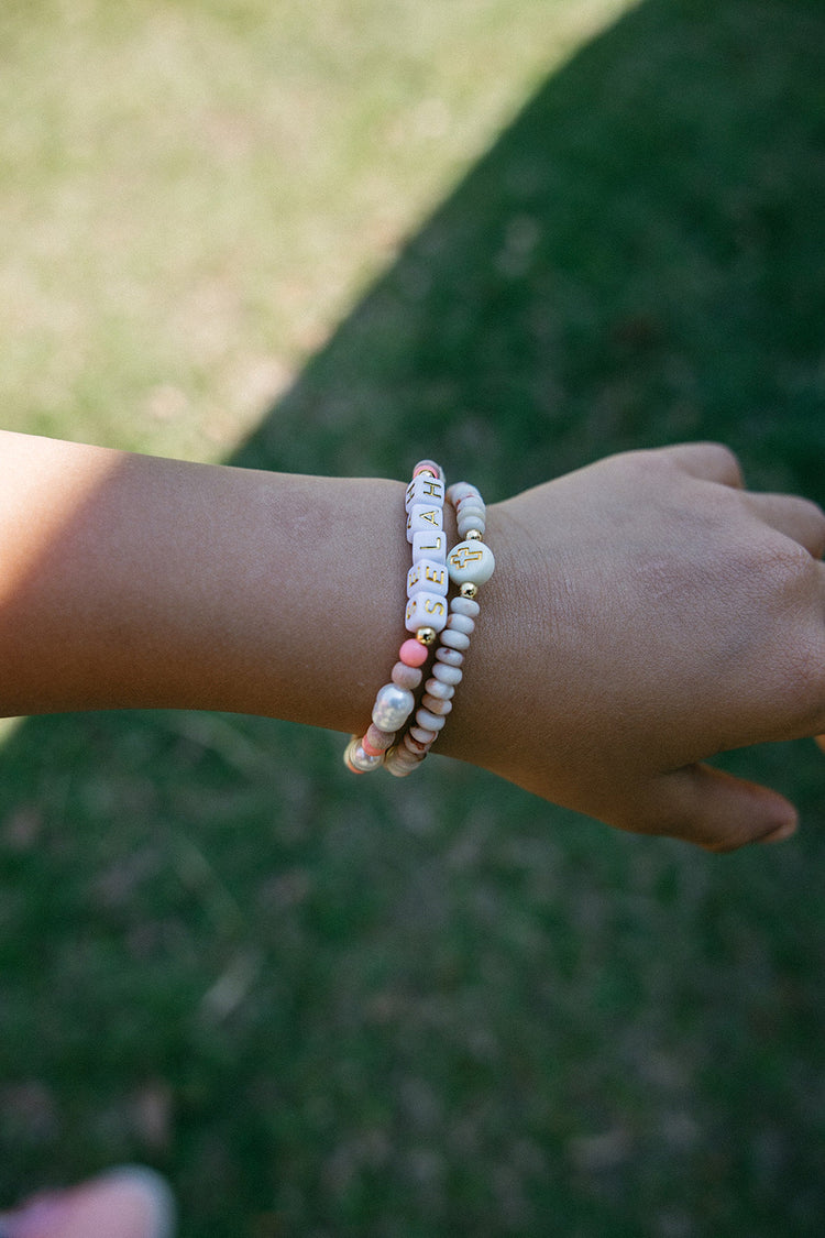 Personalized Girl’s Name Bracelet – Pearls & Rosewood (Ages 3–6) Simply Korena