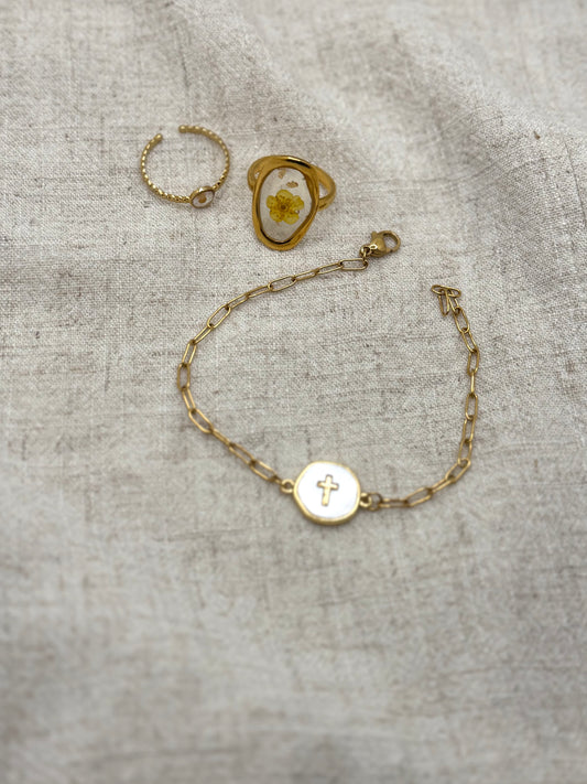 Wild Grace – Handmade Resin Flower Adjustable Ring Simply Korena