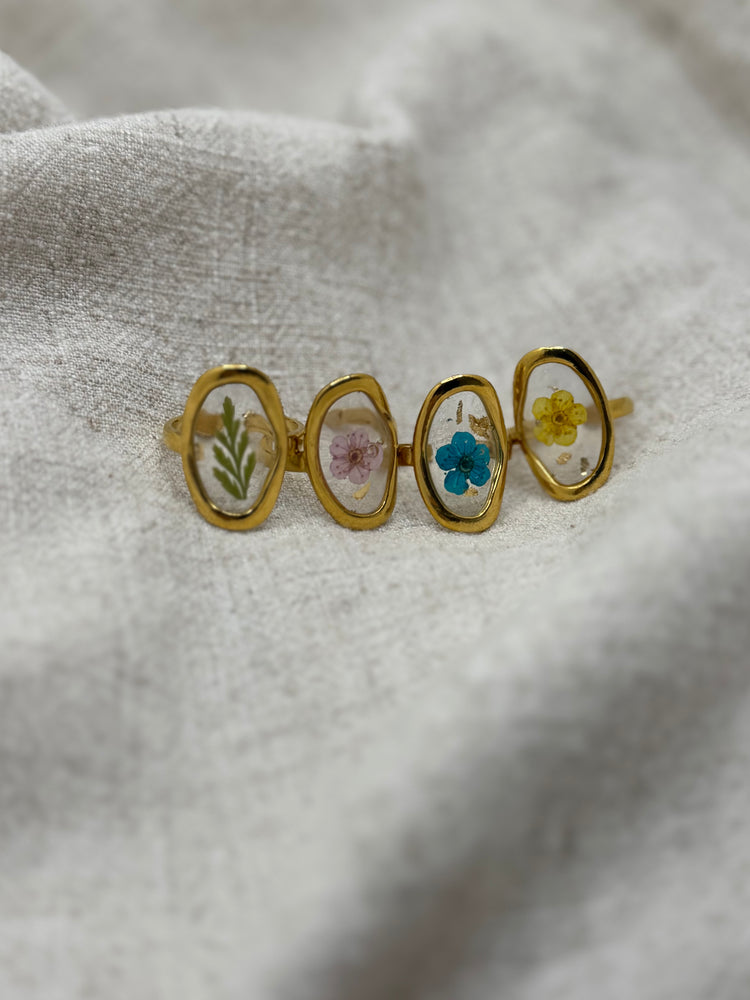 Wild Grace – Handmade Resin Flower Adjustable Ring Simply Korena