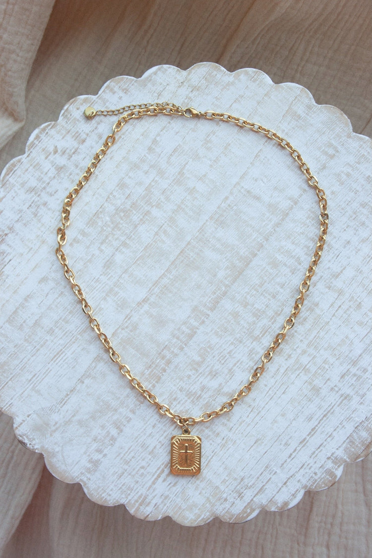 Steadfast – Chunky Cross Necklace Simply Korena