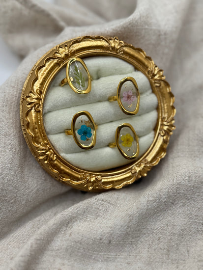 Wild Grace – Handmade Resin Flower Adjustable Ring Simply Korena